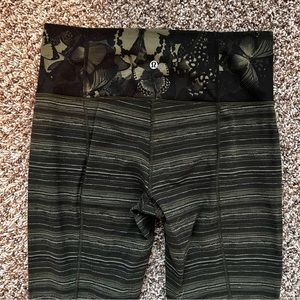 Lululemon skinny groove leggings rare butterfly pattern